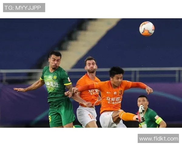 西安足球队荣登足球战术排行榜第五名引发热议与关注 西安足球队荣登足球战术排行榜第五名引发热议与关注