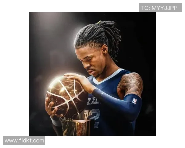 足球明星挑战极限模仿莫兰特的精彩瞬间引发热议 足球明星挑战极限模仿莫兰特的精彩瞬间引发热议